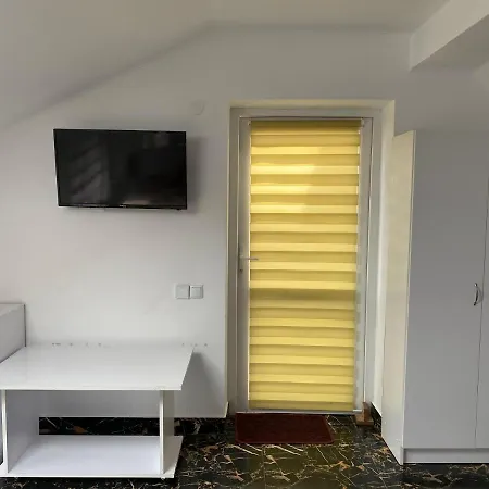 Relax House