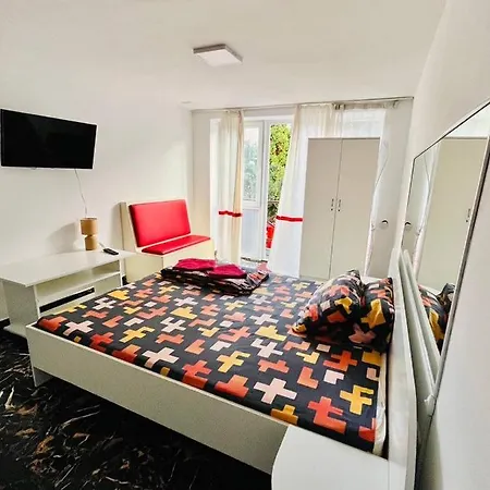 Relax House *