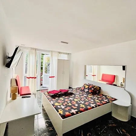 Relax House 公寓 *