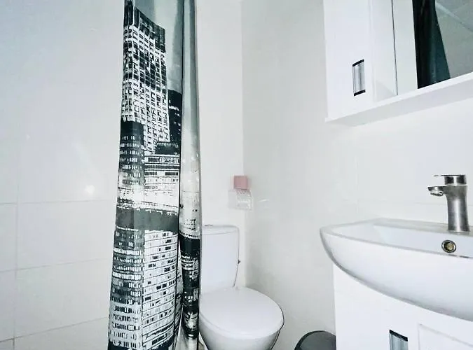 Relax House アパート